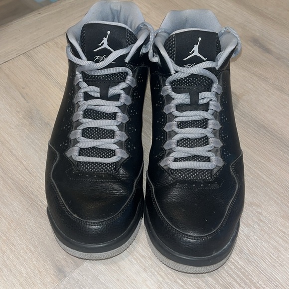 Jordan Flight Origin 2 Black/White/Wolf Grey
2014 retro Men’s sneakers 11 NIKE - Picture 4 of 12